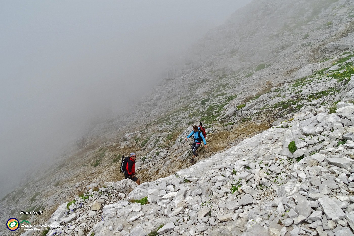 41 Scendendo nella nebbia ....JPG -                                